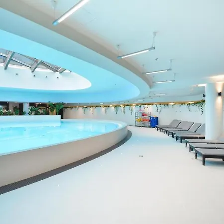 Appartamento Hanza Tower Roxy Pool & Jacuzzi & Sauna *